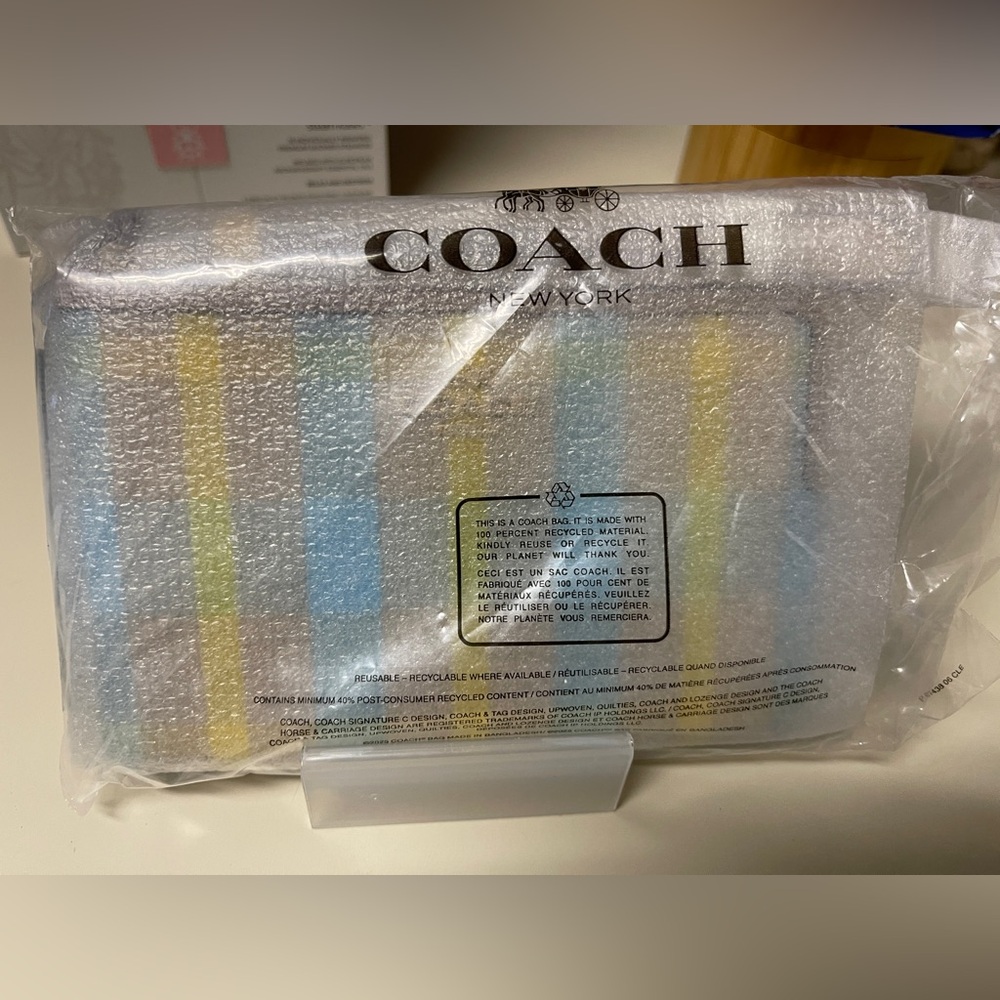 Coach NWT Wristlet Nolita Plaid Bright Maize Coated Canvas/Leather Trim - Picture 13 of 13